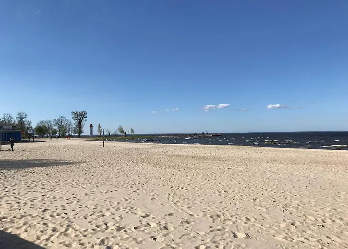 Blick auf Yachthafen an der Ostsee